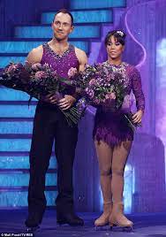 Olympic gymnast beth tweddle has won the eighth series of itv's dancing on ice. Beth Tweddle Misses Dancing On Ice Final Performance After Being Voted Off Daily Mail Online