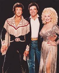 Although a critical and financial failure, it spawned 2 top 10 country hits for parton. Stallone And Parton Rhinestone Cowboy Dolly Parton Pictures Dolly Parton Cher Photos