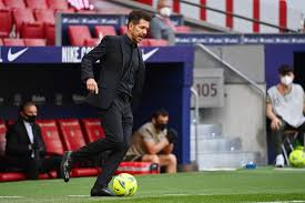 Entrenador del todopoderoso atlético de madrid, forjando un equipo fuerte, aguerrido y contragolpeador. El Guru Diego Simeone La Zona Suarez Y La Victoria Que El Cholo Visualizo 24 Horas Antes La Nacion