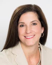 Sarah Hyche's Instagram, Twitter & Facebook