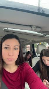 Kelli Piper's Instagram, Twitter & Facebook