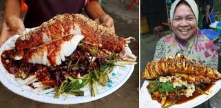 *menu sotong geprek dan indomie hanya ditawarkan di cawangan seksyen 7. Resipi Tersendiri Rojak Sotong Gergasi Milik Pasangan Suami Isteri Ini Viral Satu Malaysia