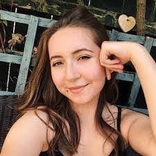 Donna Kerlin's Instagram, Twitter & Facebook