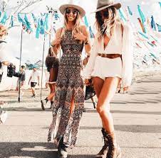 Pin By Luisa On Pictures Winter Festival Outfit Festival Outfit Inspiration Day Party Outfits