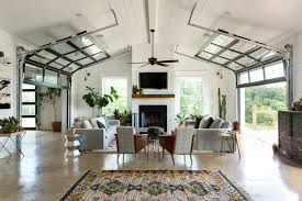 10 Great Ideas For Modern Barndominium Plans Tags Barndominium Plans Farm House Living Room Modern Farmhouse Living Room Modern Farmhouse Living Room Decor