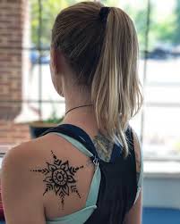 Provides overview on special services at perfect brows in knoxville and gives information on its service eyebrow tinting,waxing ,henna tattoo,facials. Henna Pop Up Blue Ridge Yoga Wellness Center