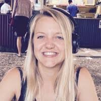 Alena Shafer's Instagram, Twitter & Facebook