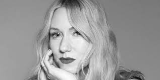 Prada's make-up artiest Lynsey Alexander verklapt hoe je doorbreekt in de  beautywereld