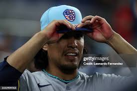 Aaron Ashby of the Milwaukee Brewers pitches during the sixth inning...  News Photo