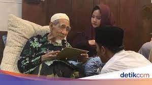 Check spelling or type a new query. Mimpi Keponakan Di Malam Sebelum Mbah Moen Wafat