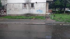 O explozie la un bancomat din incinta unei societati comerciale din comuna lumina a avut loc in noaptea de marti spre miercuri, persoane necunoscute sustragand bani si fugind cu un autoturism, au informat reprezentantii inspectoratului de politie judetean (ipj) constanta. Explozie SubteranÄƒ LangÄƒ Un Bloc De LocuinÈ›e Din ConstanÈ›a Focul A Inceput SÄƒ IasÄƒ Din PÄƒmant Foto Video