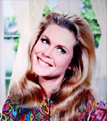 Best smile ☺ comes with who