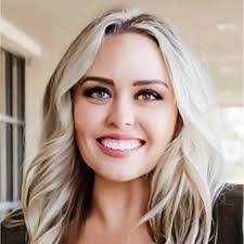 Loretta Lester's Instagram, Twitter & Facebook