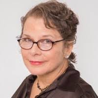 Caroline Gann's Instagram, Twitter & Facebook