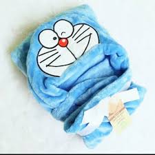 Selimut bayi dapat membuat bayi nyaman, terlebih jika bahan yang digunakan lembut, tidak seperti namanya, selimut bayi ini dirancang dengan model topi untuk menjaga kepala bayi tetap hangat. Selimut Bayi Karakter Doraemon Double Fleece Bertopi Bulu Halus Dan Lembut Shopee Indonesia