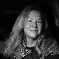 Karen Maheu's Instagram, Twitter & Facebook