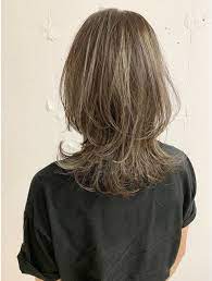 vainオフィスハイライト ミディアムウルフ ハイライト l040498770 ヴェイン 渋谷 vain のヘアカタログ ホットペッパービューティー レイヤーカットヘア ヘアスタイル ボブ 髪型