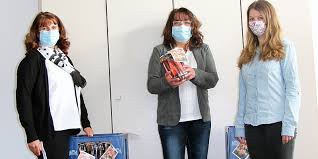 Es befindet sich in zentraler, ruhiger lage, umrahmt von einer herrlichen gartenanlage. Nahe Zulassen Wenn Distanz Geboten Ist Brakel News Nachrichten Aus Brakel Und Umgebung