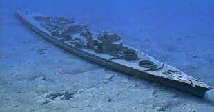 Illustration of the wreck of the battleship Bismarck - weighing over  100,000,000 lbs the wreck caused an underwater landslide when it impacted  the seafloor : r/ShipwreckPorn