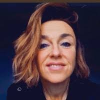 Amy Cannata's Instagram, Twitter & Facebook