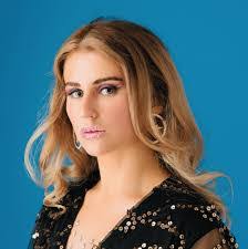 Ivy Ash's Instagram, Twitter & Facebook