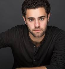 Elliot White's Instagram, Twitter & Facebook