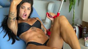 Aline Campos Riscado nua - Gostosa pelada na Playboy