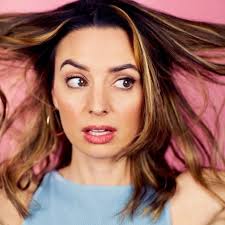 Sasha Boggs (@sasha_boggs) • Instagram photos and videos