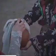 Bu Sabaha Icinizi Daglayarak Baslamak Istemezdim Ama Mabel Matiz In Boyali Da Saclarin Sarkisina Cektigi Film Tadinda Klibini Ve Harika Sarkilar Sac Instagram