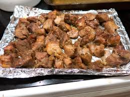 Quit sitting around and get to work!mueve el culo, benny. What Do You Call Pork Butt Used To Make Carnitas Spanish Language Stack Exchange