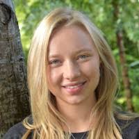 Kim Bartsch's Instagram, Twitter & Facebook