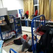 Semua pelajar kena balik ke kolej before pukul 12 pagi. Photos At Bilik 2420 Kolej Perindu 2 Uitm Shah Alam Fraternity House