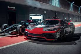 In seguito, infatti vi sarebbero state altre tre versioni, che però non compariranno mai nel listino ufficiale della casa tedesca, essendo. Mercedes Amg One Hypercar News Photos Specs Prices Car Magazine