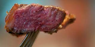 Is It Safe To Eat Blue Steak? - Steak Revolution