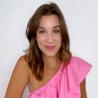 Bridget Fields's Instagram, Twitter & Facebook