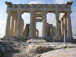Visit temple of aphaia to see a hellenistic temple built around 500 bce in honor of the goddess aphaia. Tempio Di Athena Aphaia Egina 510 480 A C Nell Omonima Isola Del Golfo Di Saronico Sorge All Interno Del Santuario Dedicato Ad Aph Athena Arte Greca Grecia