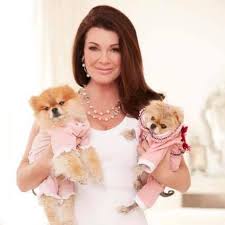Jan 12, 2018 · back in november, we got our first peek at binky, the adorable puppy that brought lisa vanderpump's dog crew up to eight (after she lost both pink dog and pikachu less than two weeks apart). Lisa Vanderpump Facebook