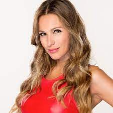 De 20 a 21.10 hs. Pampita Agent Manager Publicist Contact Info