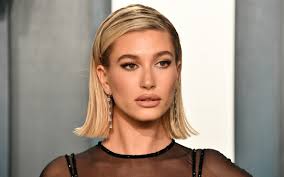 Team Dua Berta or Team Hailey Bieberta? Basta kami team Jen Rosendahl 💪  YoüLOL