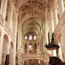 Interieur De L Eglise Saint Etienne Du Mont Paris Vue Du Jube Et Des Croisees D Ogives Qui Le Surplombent Saint Etienne Paris Eglise