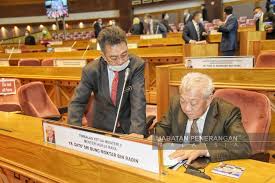 Menurut jurucakap pejabat ketua menteri, surat penggantungan tugas lelaki terbabit dikeluarkan pada minggu. Kerugian Jabatan Air Di Sabah Lebih Rm300 Juta Setahun Bung Kos Berita Kita Orang Sabah