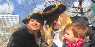 Erdogan atalay ist von seiner familie getrennt. Alarm Fur Cobra 11 Star Erdogan Atalay Uber Karnevalsfolge Und Eine Affare Mopo De