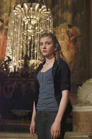 The Nine Lives Of Chloe King -- First Look!: Photo 415761 | Alyssa Diaz,  Benjamin Stone, Grace Phipps, Grey Damon, Ki Hong Lee, Skyler Samuels, The Nine  Lives Of Chloe King Pictures |