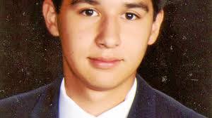 Daniel Poll's Instagram, Twitter & Facebook