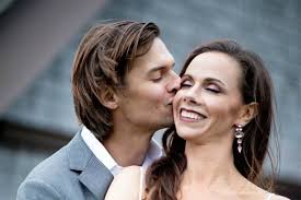 Former First Daughter Barbara Bush Marries in Private Maine Ceremony