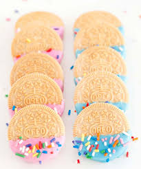 The best part of this diy gender reveal idea is that once dried, it makes lovely abstract nursery wall decor and will remain a treasured memento for years to come. 26 Scrumptious Baby Shower Food Ideas