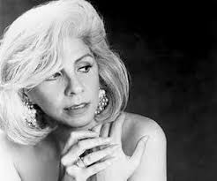 Siempre merece unas fotos. Construido en 1902 el Vedado Tennis Club fue  otra de las tantas obras arquitectónicas que sirve como evidencia del  esplendor que tuvo el Vedado. 3/2022.