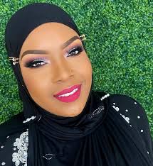 𝐉𝐞𝐧𝐞𝐯𝐚 𝐙𝐨𝐲𝐚 𝐄𝐝𝐰𝐚𝐫𝐝𝐬