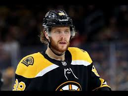 When first announcing the injury, bruins general manager don sweeney said pastrnak would be. David Pastrnak And Girlfriend Rebecca Rohlsson Expecting A Baby Youtube