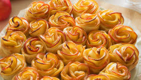 La pasta fillo (o phyllo) è un tipo di pasta sfoglia croccante e sottile. Pasta Fillo Ricette Dolci E Salate Per Prepararla In Casa